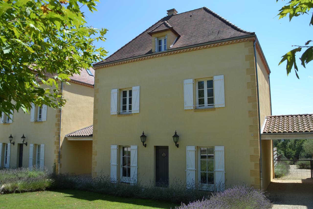 Chateau Les Merles Et Ses Villas Mouleydier Exteriér fotografie